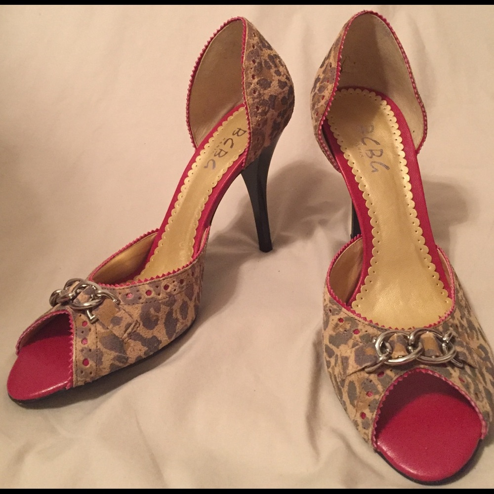 Leopard print BCBG heels